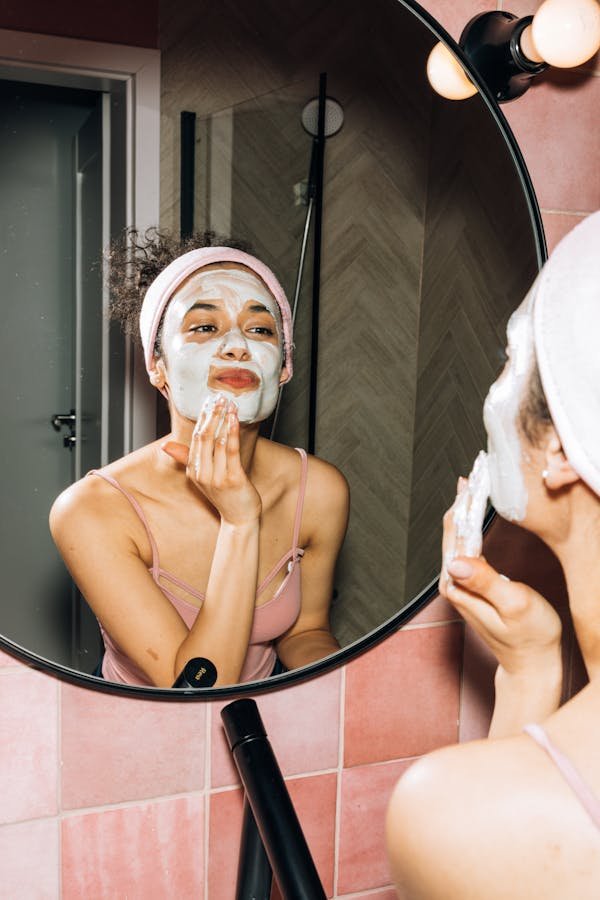 Soins du visage et beauté naturelle : astuces simples pour un teint éclatant